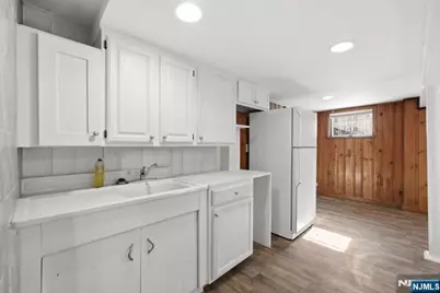 693 8th Street, Newark, NJ 07107 - Photo 13