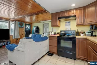 407 Diggles Place, Vernon, NJ 07422 - Photo 11