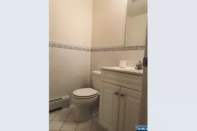 428 Grandview Place 428 #428, Fort Lee, NJ 07024 - Photo 17