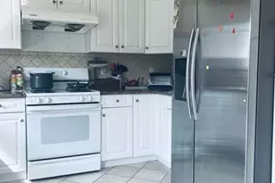 428 Grandview Pl 428, Fort Lee, NJ 07024 - Photo 5