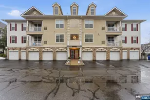 3 Slate Ct 707, Little Falls Township, NJ 07424 - Photo 1