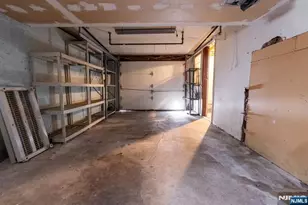 88 Lakeshore Dr, Oakland, NJ 07436 - Photo 39