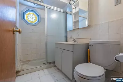 88 Lakeshore Drive, Oakland, NJ 07436 - Photo 23