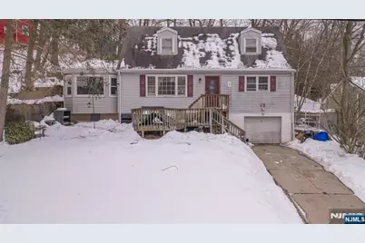 88 Lakeshore Drive, Oakland, NJ 07436 - Photo 1