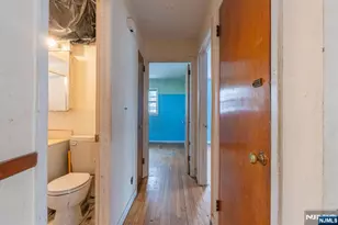 88 Lakeshore Dr, Oakland, NJ 07436 - Photo 23