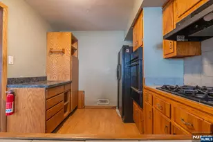 88 Lakeshore Dr, Oakland, NJ 07436 - Photo 19