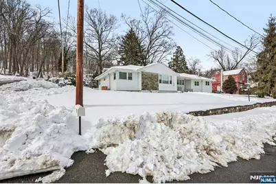 33 Lotz Avenue, North Haledon, NJ 07508 - Photo 3