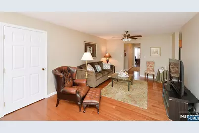 40 Chanda Court D040 #D040, Clifton, NJ 07012 - Photo 5