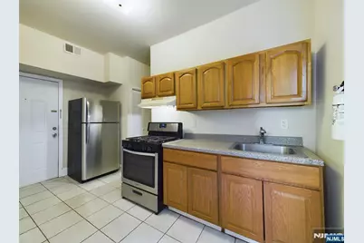 413-15 Dodd Street 6 #6, East Orange, NJ 07017 - Photo 5
