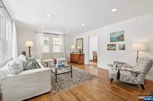 11 Monroe St, Ridgewood, NJ 07450 - Photo 9