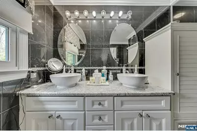 379 W Shore Drive, Wyckoff Township, NJ 07481 - Photo 19