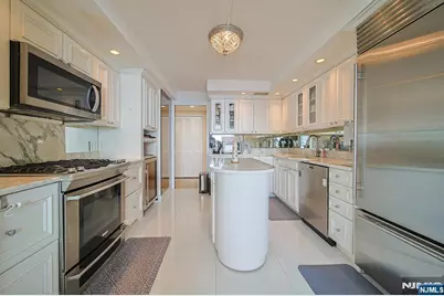 200 Old Palisade Road 16E #16E, Fort Lee, NJ 07024 - Photo 13