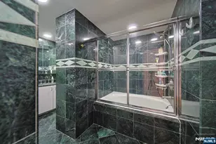 200 Old Palisade Road 16E, Fort Lee, NJ 07024 - Photo 29