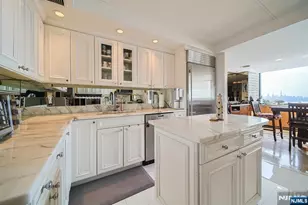 200 Old Palisade Road 16E, Fort Lee, NJ 07024 - Photo 17