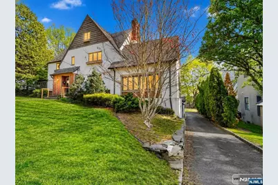 112 Oxford Place, Glen Rock, NJ 07452 - Photo 1