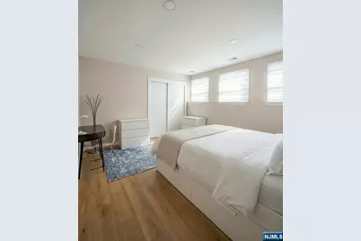 346 Alan Drive, Paramus, NJ 07652 - Photo 19