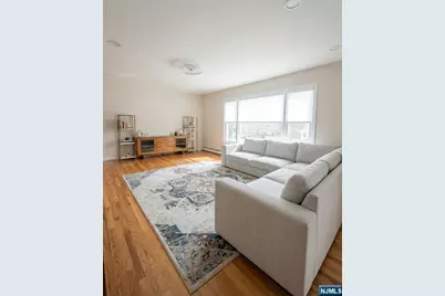 346 Alan Drive, Paramus, NJ 07652 - Photo 7