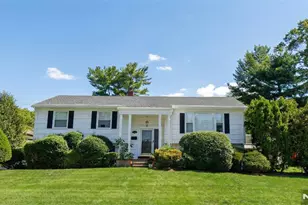 346 Alan Dr, Paramus, NJ 07652 - Photo 1