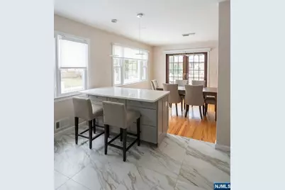 346 Alan Drive, Paramus, NJ 07652 - Photo 17