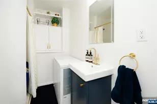 186 Wayne Street 119, Jersey City, NJ 07302 - Photo 9