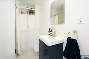 186 Wayne Street 119D, Jersey City, NJ 07302 - Photo 9