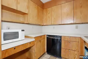 3 Horizon Road 1432, Fort Lee, NJ 07024 - Photo 27