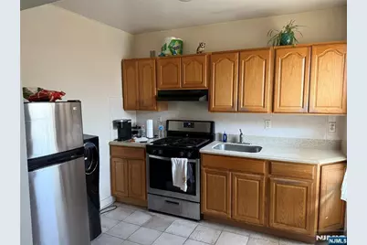 6005 Van Buren Place 2 #2, West New York, NJ 07093 - Photo 7