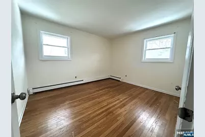 369 Wilson Avenue 2 #2, Fort Lee, NJ 07024 - Photo 5