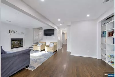 119 Sussex Road, Bergenfield, NJ 07621 - Photo 13