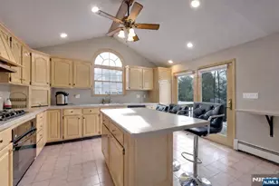 119 Sussex Rd, Bergenfield, NJ 07621 - Photo 9