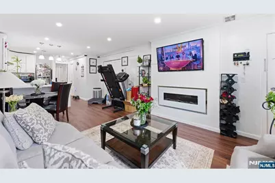 235 Dakota 10 #10, Paterson, NJ 07503 - Photo 5