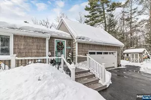 87 Fairlawn, West Milford, NJ 07421 - Photo 3