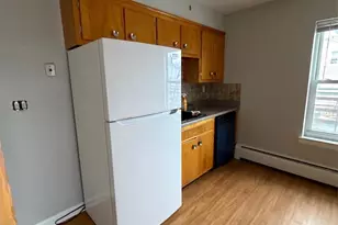 559 Anderson Ave C4, Cliffside Park, NJ 07010 - Photo 3