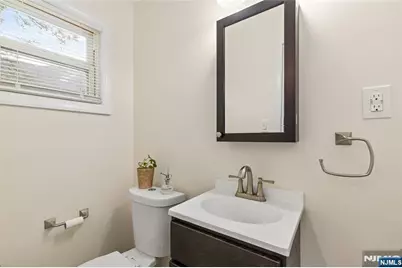 401 White Street, Orange, NJ 07050 - Photo 13