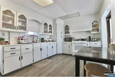 24 Hewitt Avenue, Belleville, NJ 07109 - Photo 11