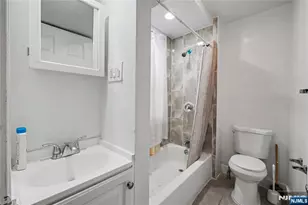 458 Fairview Ave, Orange, NJ 07050 - Photo 17