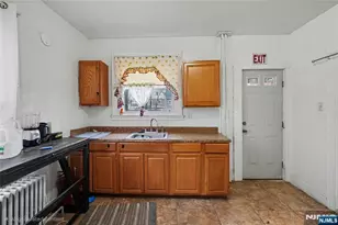 458 Fairview Ave, Orange, NJ 07050 - Photo 9