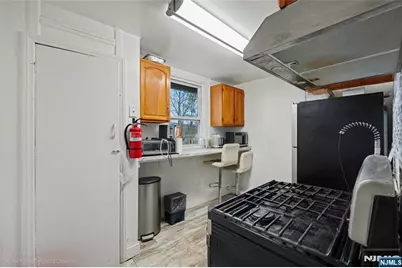 458 Fairview Avenue, Orange, NJ 07050 - Photo 25