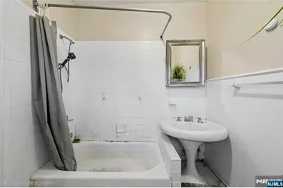 458 Fairview Avenue, Orange, NJ 07050 - Photo 33