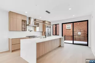 25 Garden Pl A, Edgewater, NJ 07020 - Photo 5