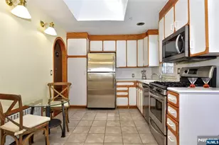 110 Lakeshore Dr, Oakland, NJ 07436 - Photo 11