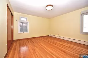 110 Lakeshore Dr, Oakland, NJ 07436 - Photo 15