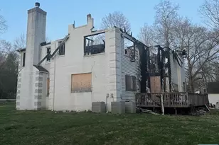 18 Lake Rd, Upper Saddle River, NJ 07458 - Photo 3