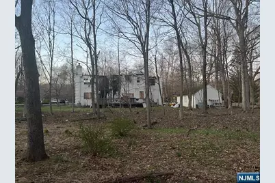 18 Lake Road, Upper Saddle River, NJ 07458 - Photo 11