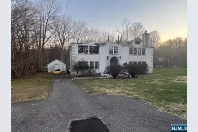 18 Lake Road, Upper Saddle River, NJ 07458 - Photo 1