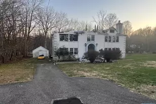 18 Lake Rd, Upper Saddle River, NJ 07458 - Photo 1