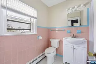 15 Garden St, Bergenfield, NJ 07621 - Photo 17