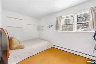 15 Garden St, Bergenfield, NJ 07621 - Photo 19