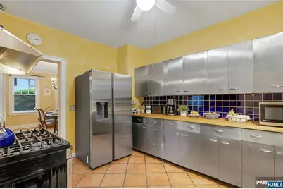 694 Lotus Avenue, Oradell, NJ 07649 - Photo 15