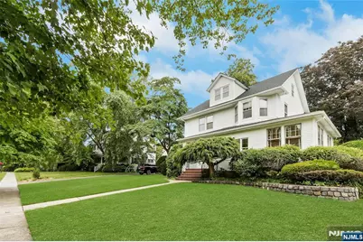 694 Lotus Avenue, Oradell, NJ 07649 - Photo 49